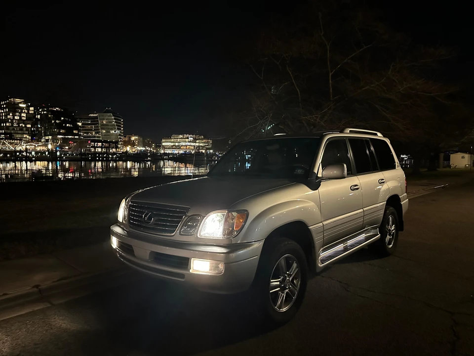 2006 Lexus LX 2nd Gen - Image 22 of 31
