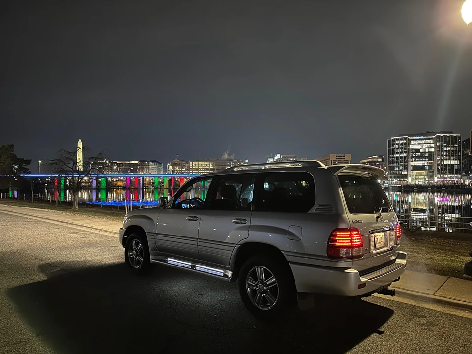 2006 Lexus LX 2nd Gen - Image 30 of 31