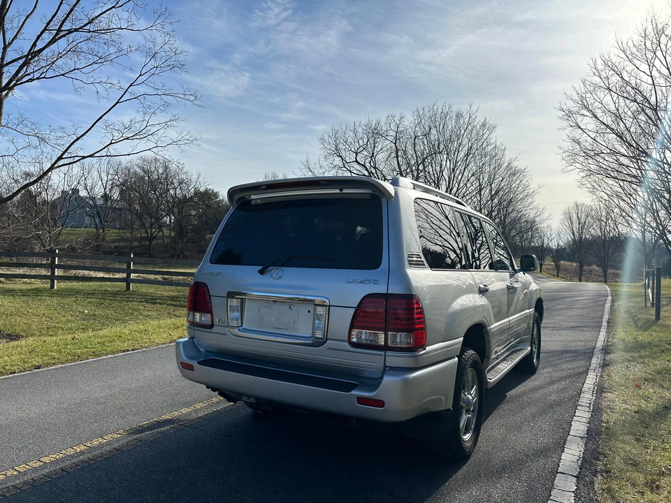 2006 Lexus LX 2nd Gen - Image 14 of 31