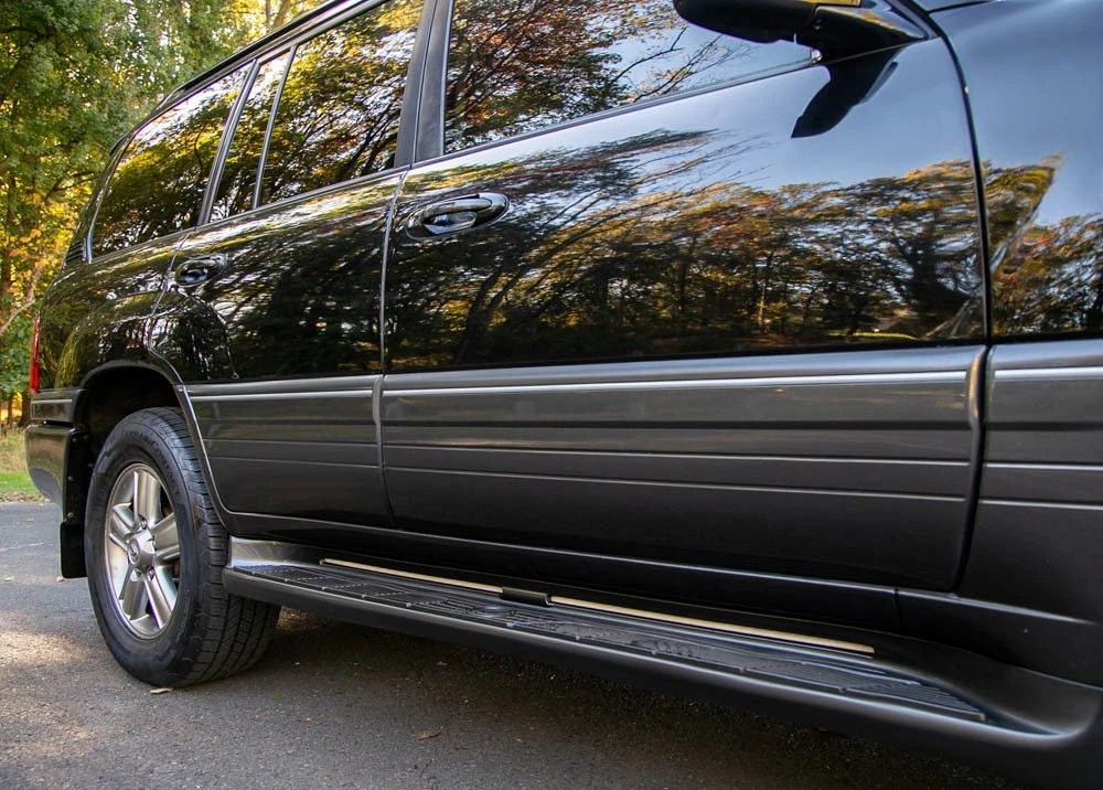 2006 Lexus LX 2nd Gen - Image 10 of 19