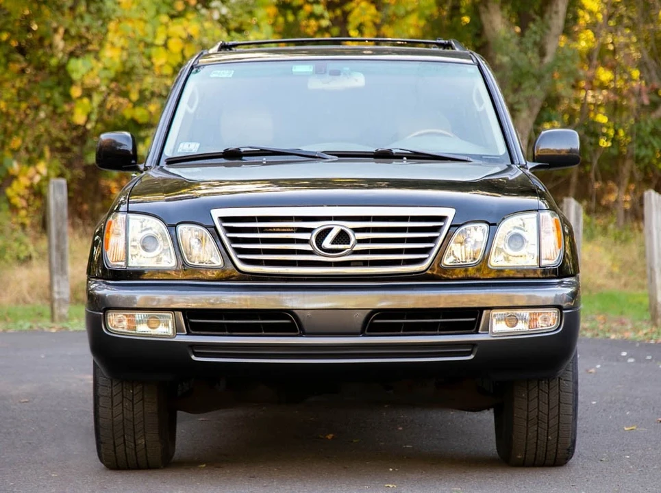2006 Lexus LX 2nd Gen - Image 5 of 19