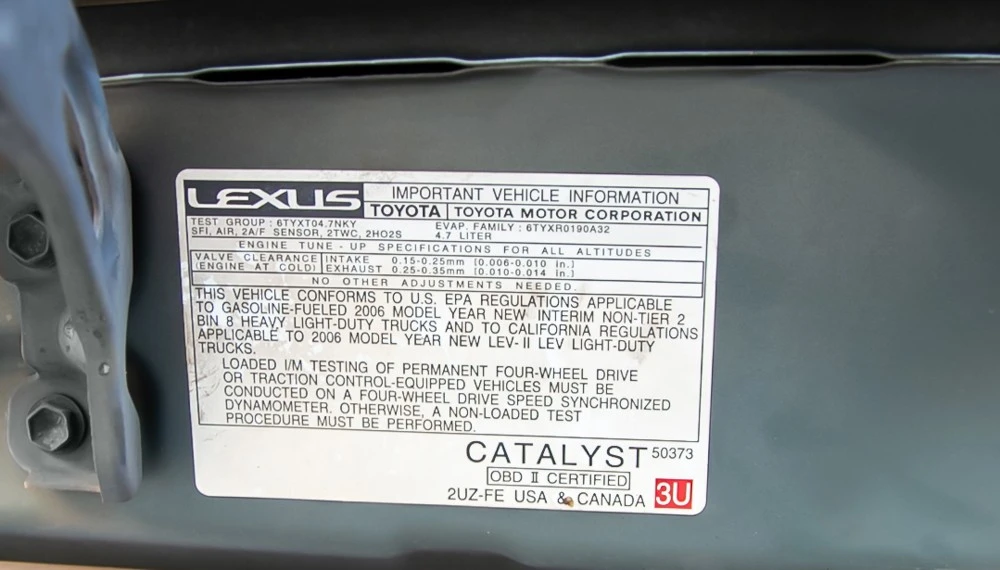 2006 Lexus LX 2nd Gen - Image 17 of 19