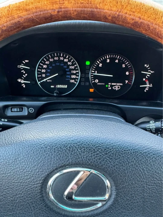 2006 Lexus LX 2nd Gen - Image 9 of 9