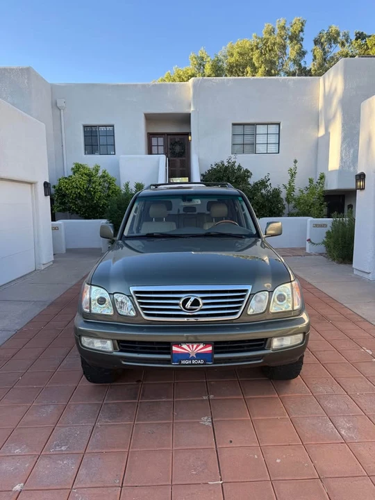 2006 Lexus LX 2nd Gen - Image 3 of 14