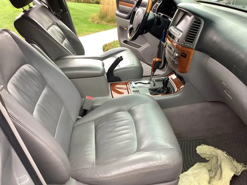 2006 Lexus LX 2nd Gen - Image 12 of 19
