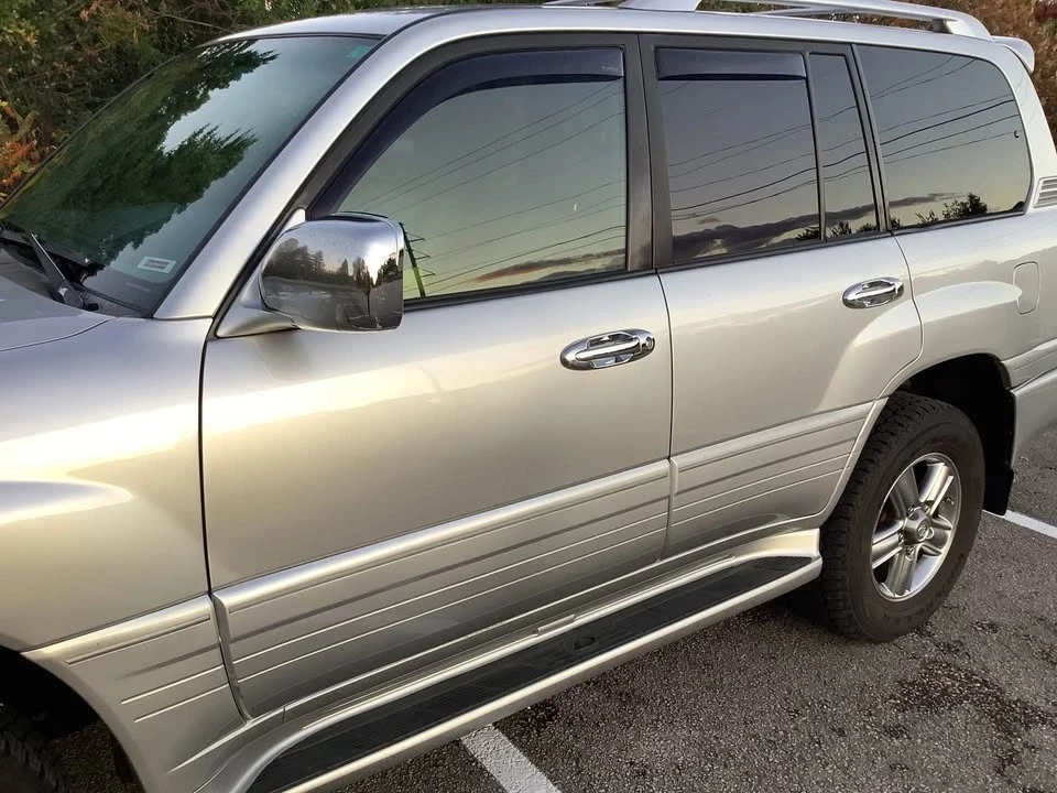 2006 Lexus LX 2nd Gen - Image 4 of 19
