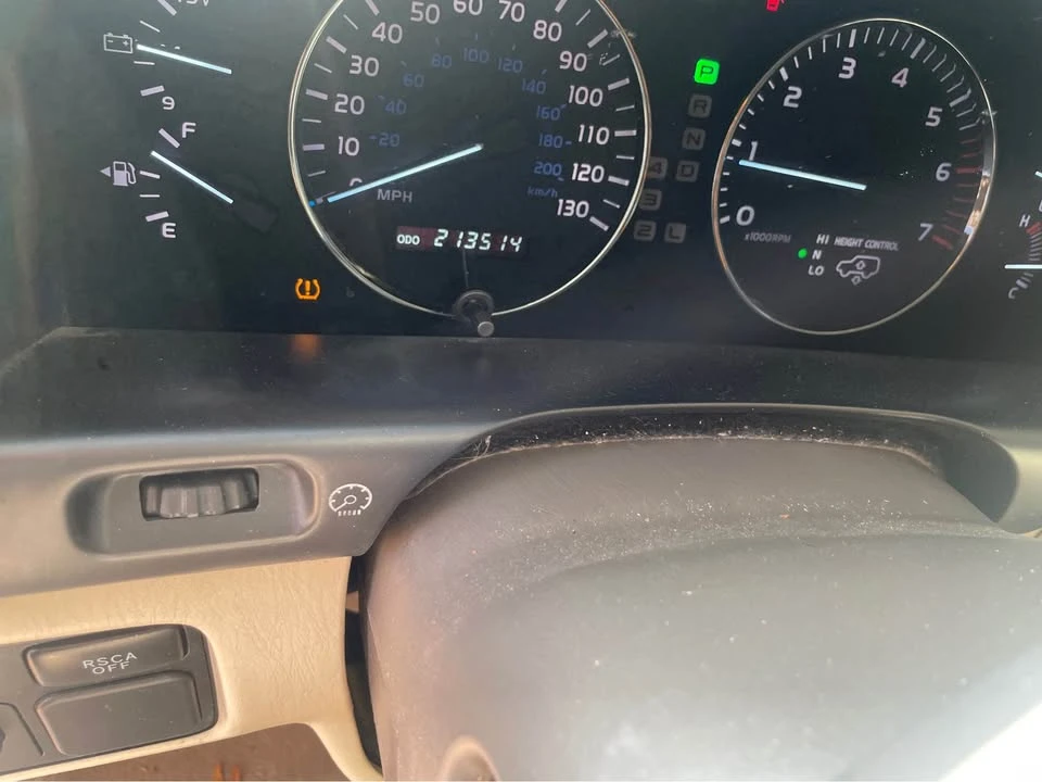 2006 Lexus LX 2nd Gen - Image 4 of 5