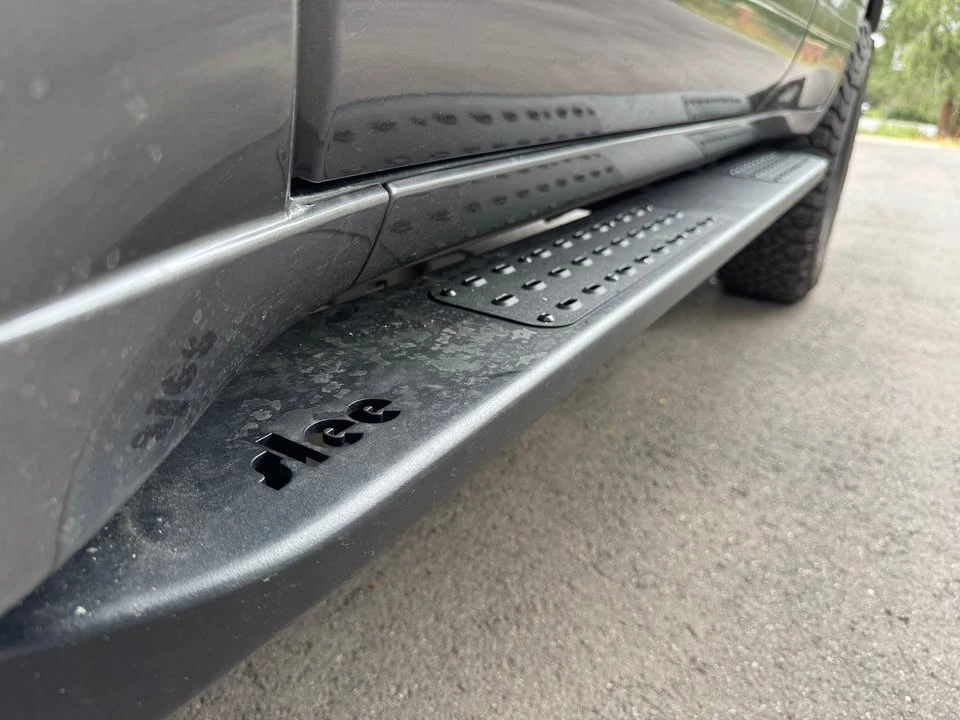 2006 Lexus LX 2nd Gen - Image 12 of 19