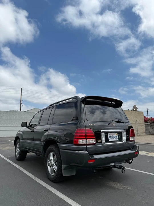 2006 Lexus LX 2nd Gen - Image 7 of 16