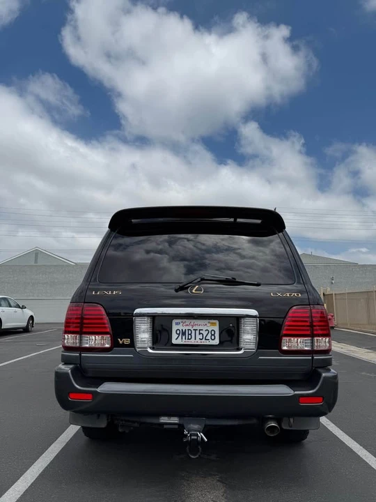 2006 Lexus LX 2nd Gen - Image 6 of 16