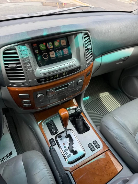 2006 Lexus LX 2nd Gen - Image 16 of 16