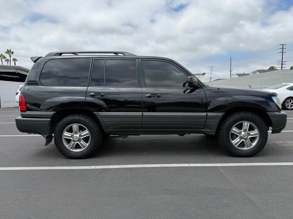 2006 Lexus LX 2nd Gen - Image 4 of 16