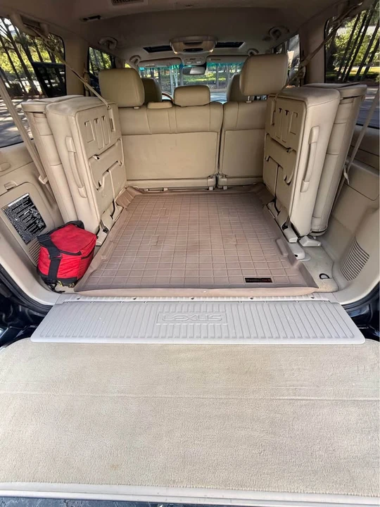 2006 Lexus LX 2nd Gen - Image 10 of 20