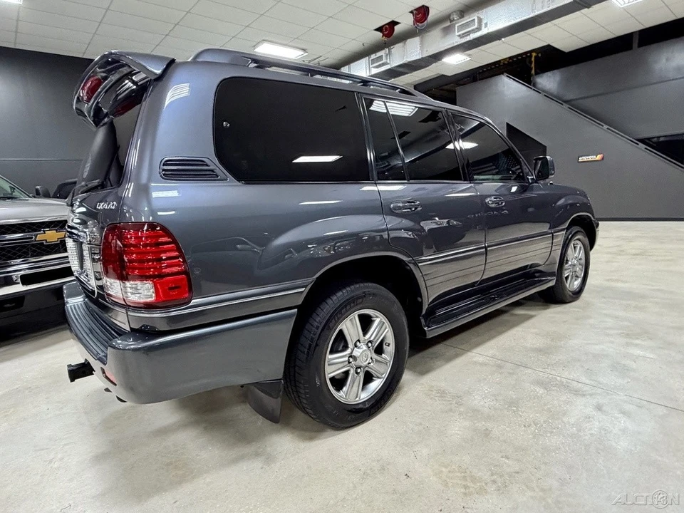 2006 Lexus LX 2nd Gen - Image 8 of 12