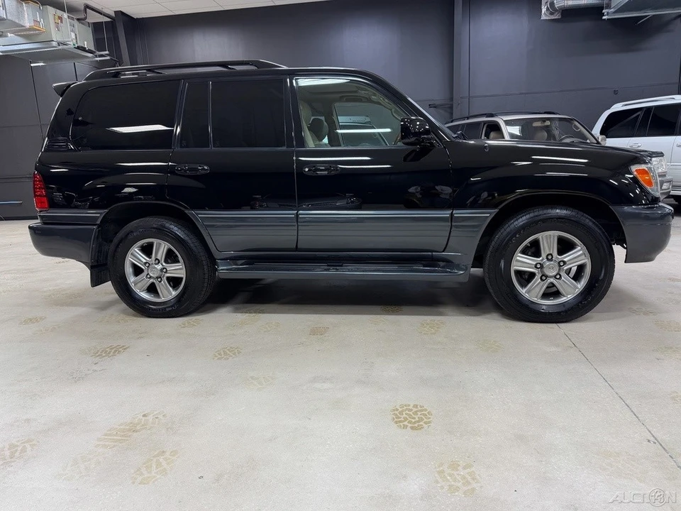 2006 Lexus LX 2nd Gen - Image 7 of 12