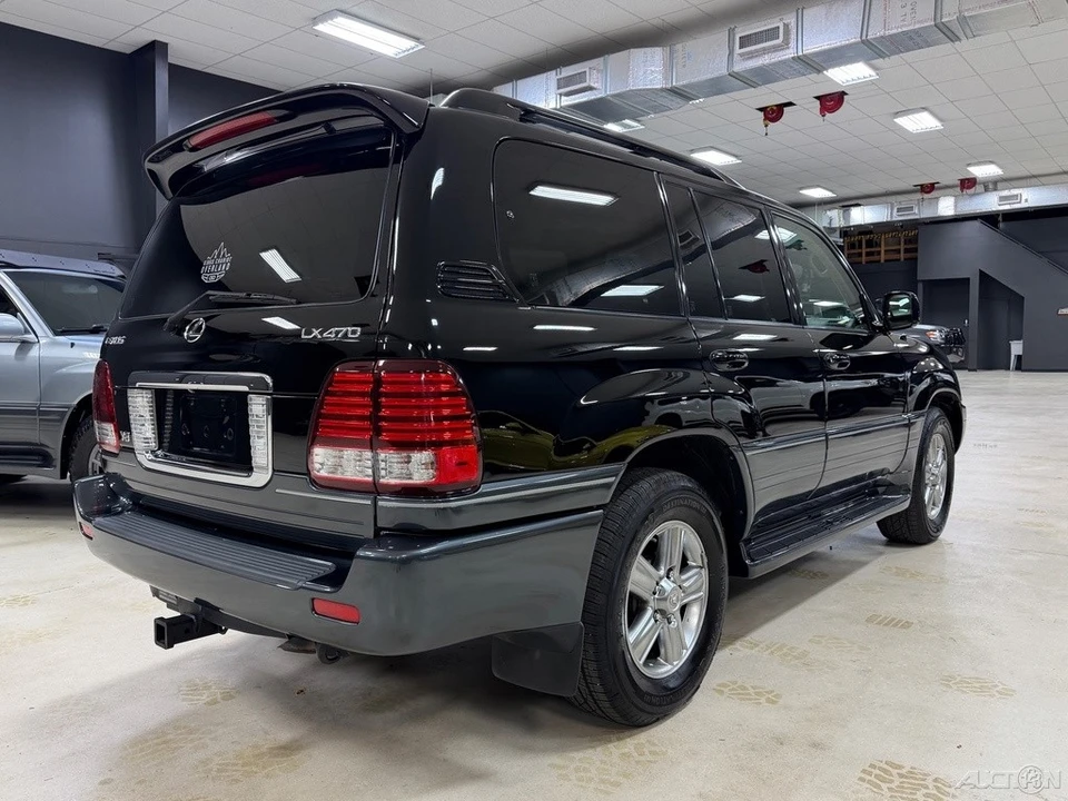 2006 Lexus LX 2nd Gen - Image 9 of 12