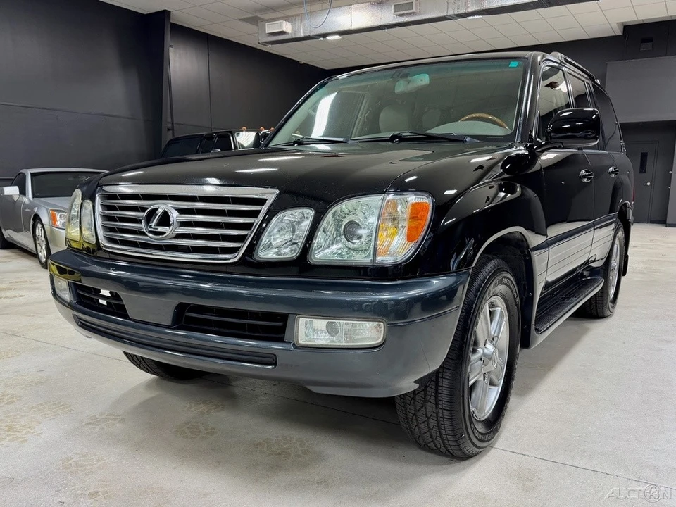 2006 Lexus LX 2nd Gen - Image 3 of 12