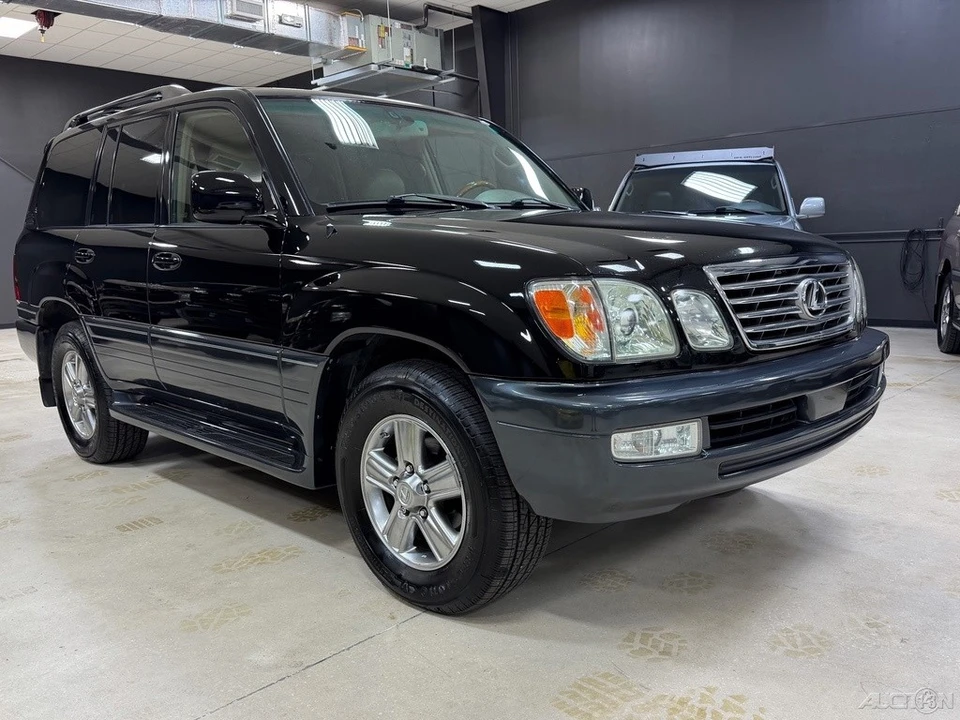 2006 Lexus LX 2nd Gen - Image 6 of 12