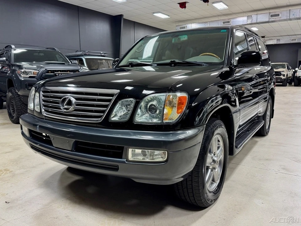 2006 Lexus LX 2nd Gen - Image 4 of 12