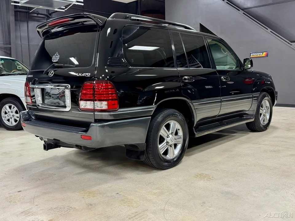 2006 Lexus LX 2nd Gen - Image 7 of 12