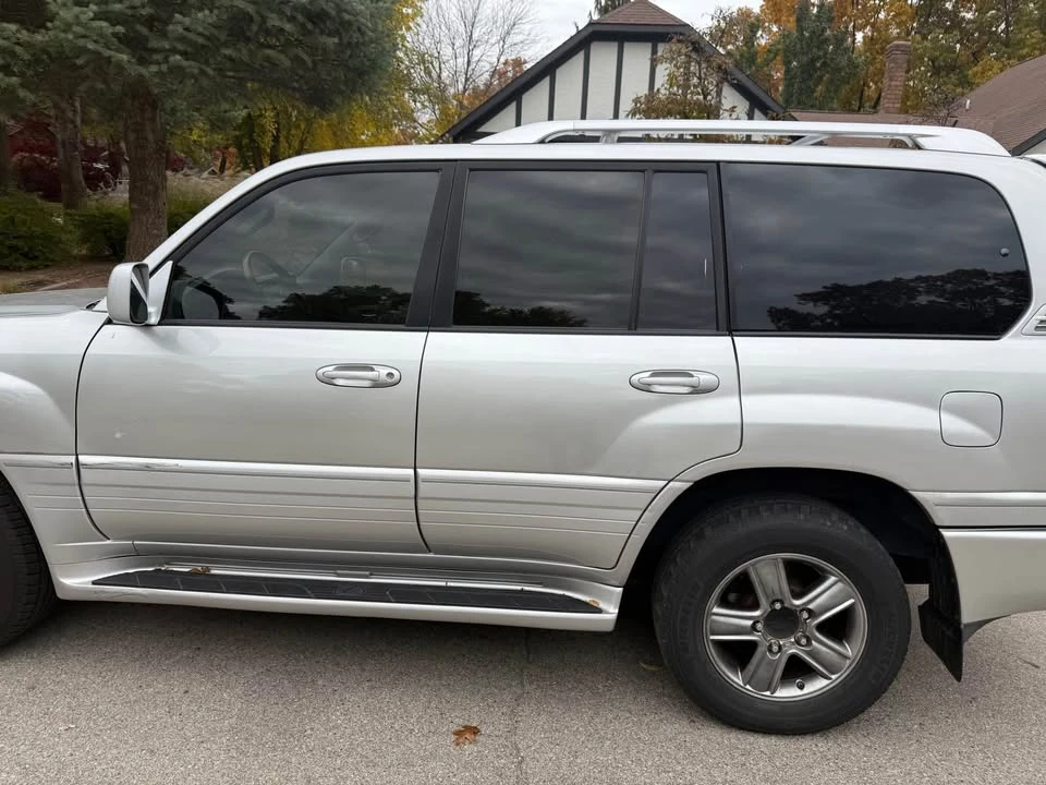 2006 Lexus LX 2nd Gen - Image 5 of 9