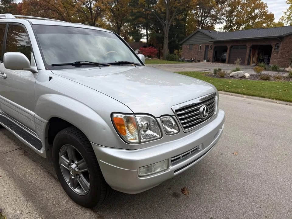 2006 Lexus LX 2nd Gen - Image 4 of 9