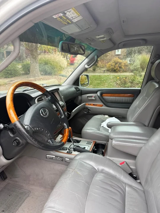 2006 Lexus LX 2nd Gen - Image 7 of 9