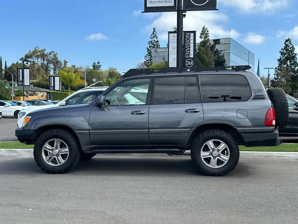 2006 Lexus LX 2nd Gen - Image 6 of 21