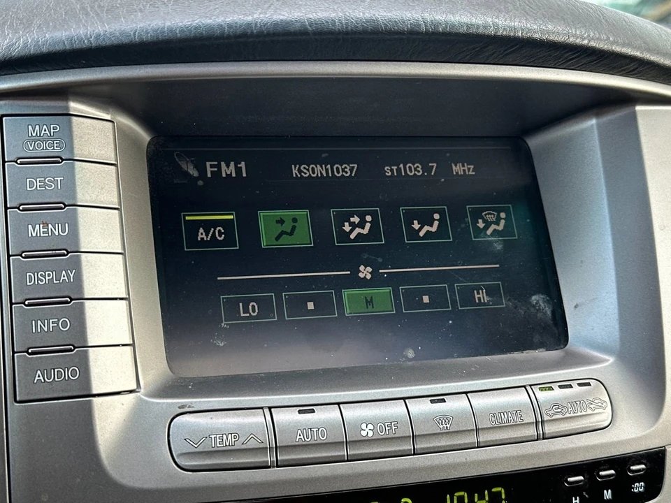 2006 Lexus LX 2nd Gen - Image 21 of 21