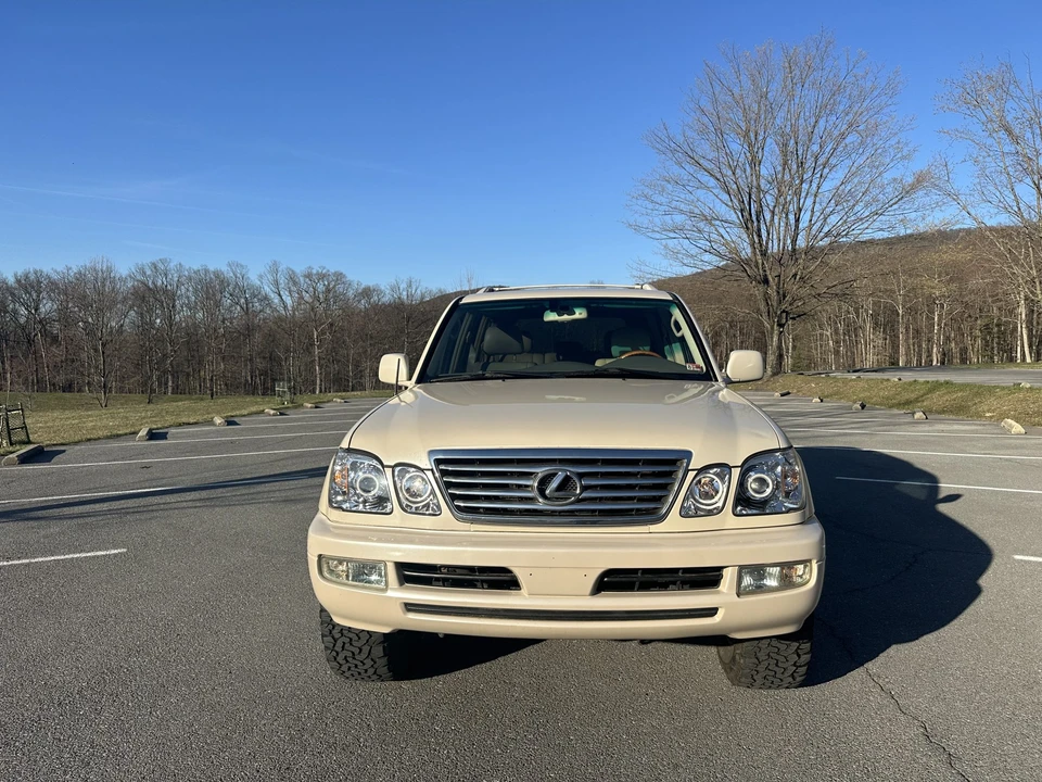 2006 Lexus LX 2nd Gen - Image 14 of 31
