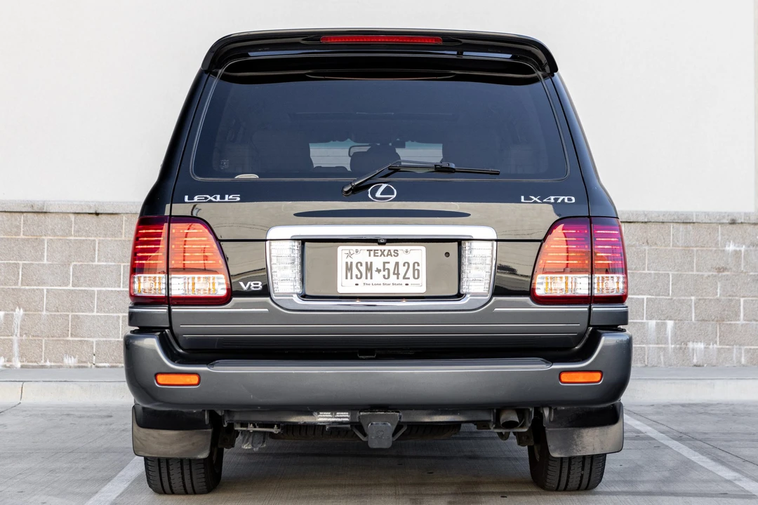2006 Lexus LX 2nd Gen - Image 8 of 31