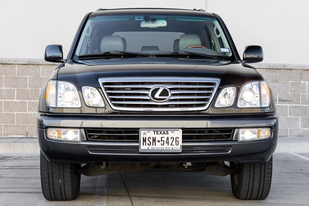 2006 Lexus LX 2nd Gen - Image 7 of 31