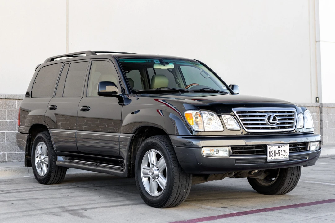 2006 Lexus LX 2nd Gen - Image 6 of 31
