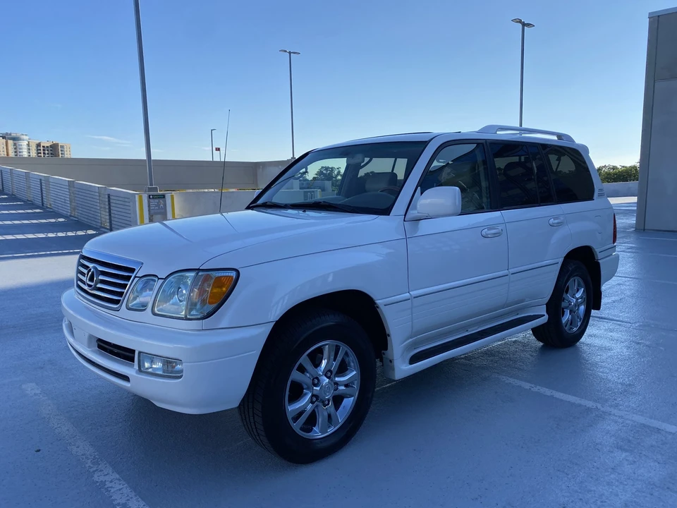 2006 Lexus LX 2nd Gen - Image 22 of 31