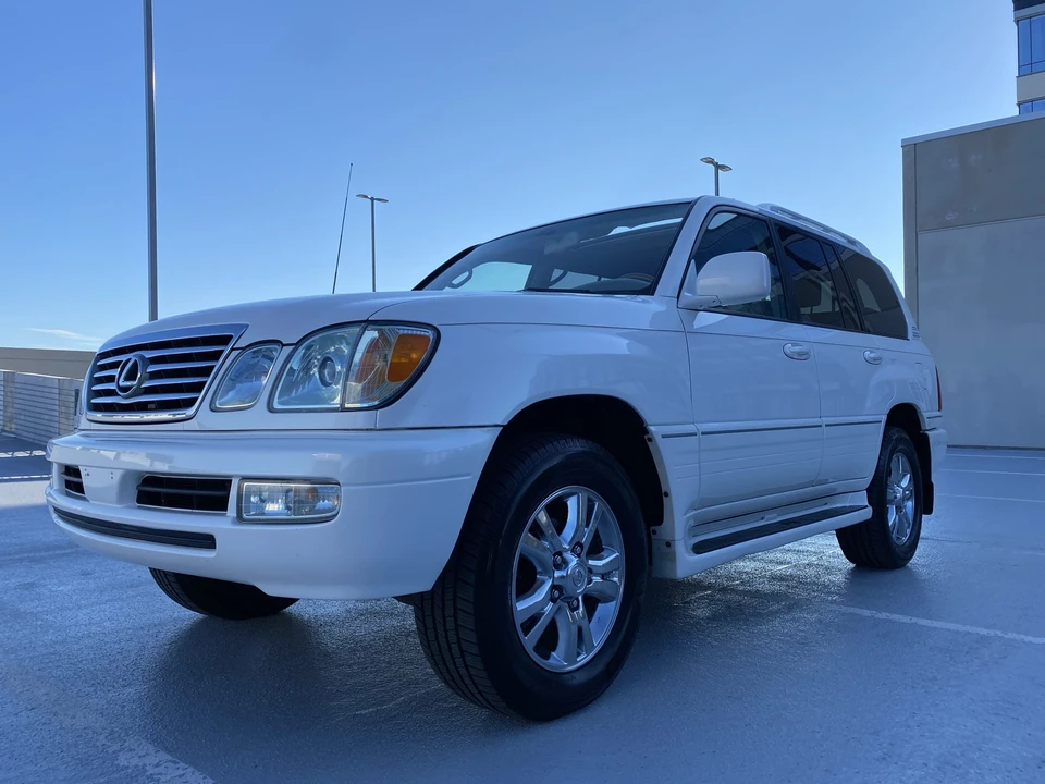 2006 Lexus LX 2nd Gen - Image 23 of 31