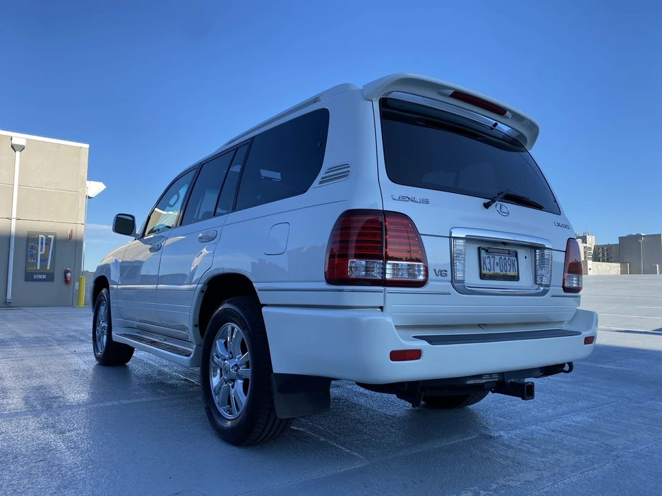 2006 Lexus LX 2nd Gen - Image 31 of 31