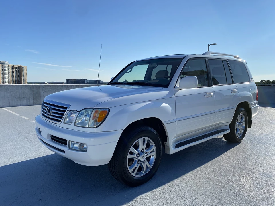 2006 Lexus LX 2nd Gen - Image 20 of 31