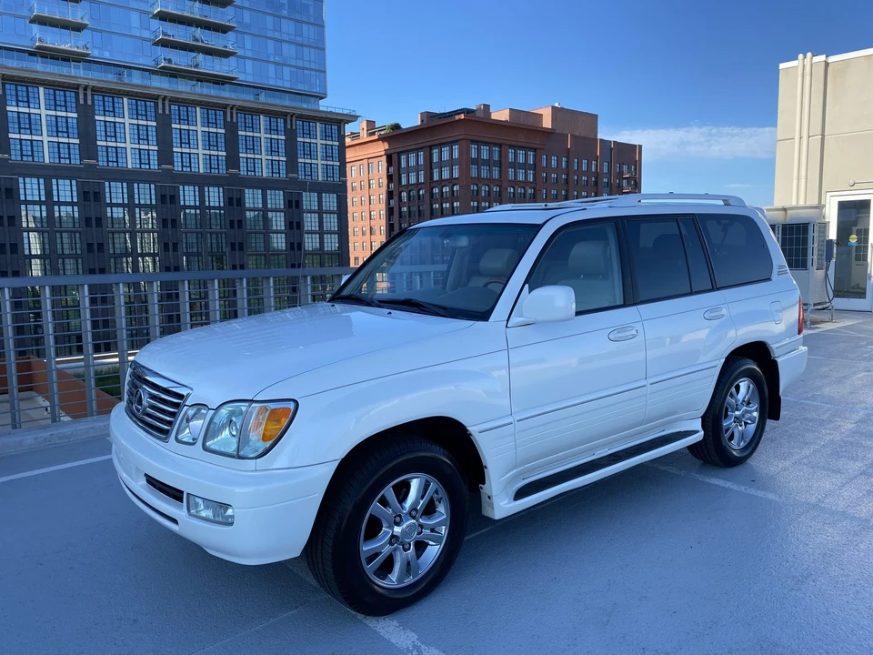 2006 Lexus LX 2nd Gen - Image 17 of 31