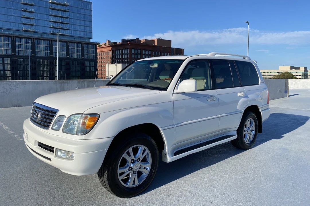 2006 Lexus LX 2nd Gen - Image 24 of 31