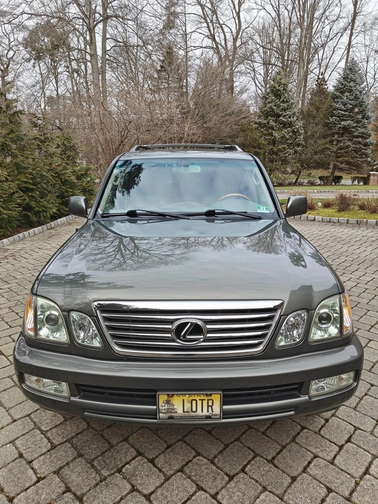 2006 Lexus LX 2nd Gen - Image 13 of 31