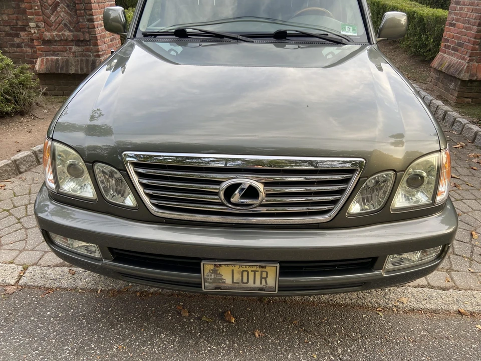 2006 Lexus LX 2nd Gen - Image 25 of 31