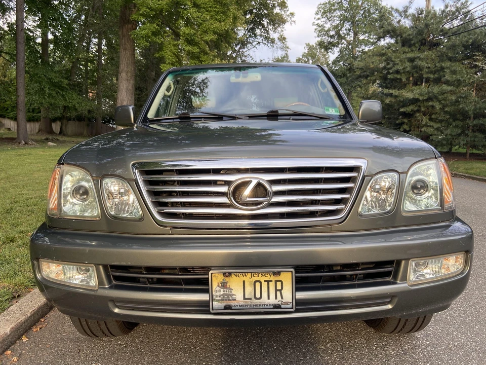 2006 Lexus LX 2nd Gen - Image 24 of 31
