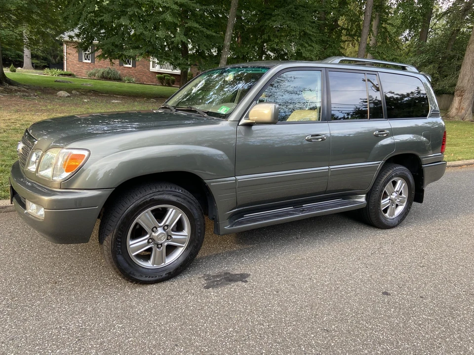 2006 Lexus LX 2nd Gen - Image 22 of 31