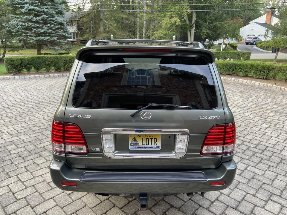 2006 Lexus LX 2nd Gen - Image 14 of 31