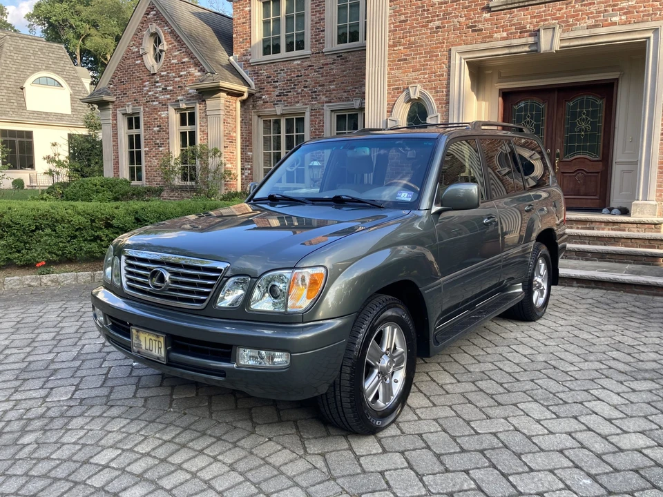 2006 Lexus LX 2nd Gen - Image 14 of 31