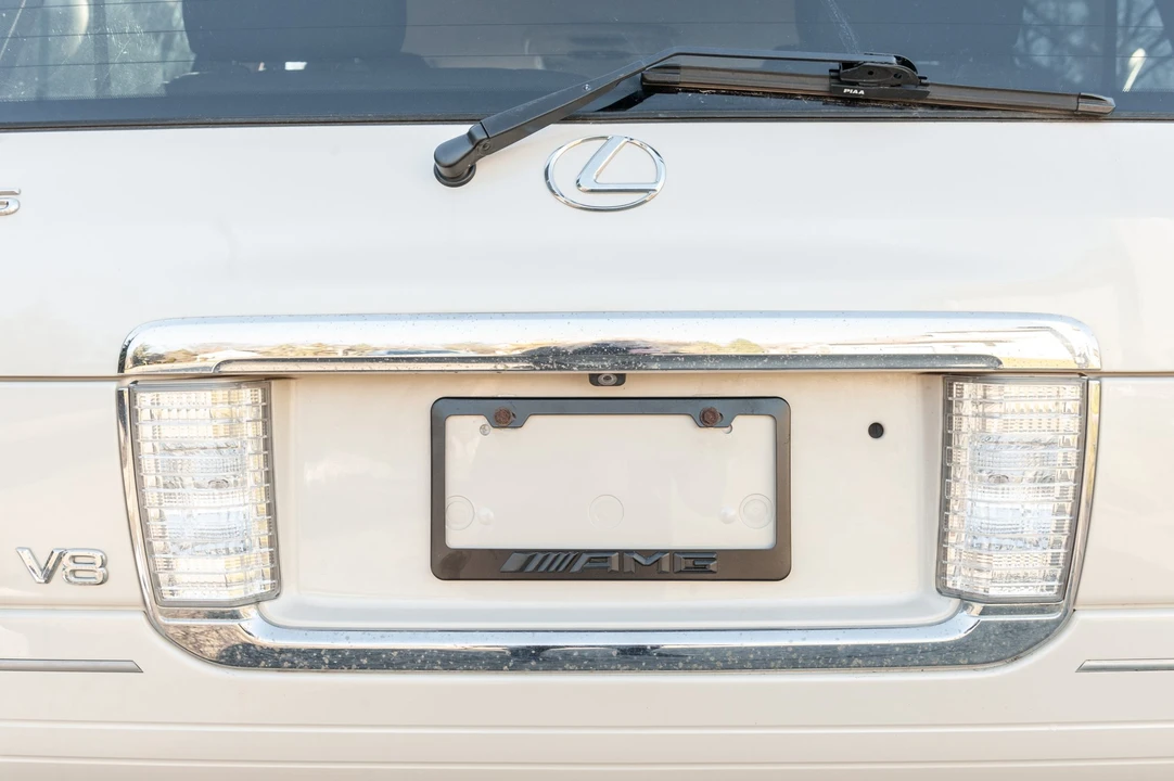 2006 Lexus LX 2nd Gen - Image 28 of 31