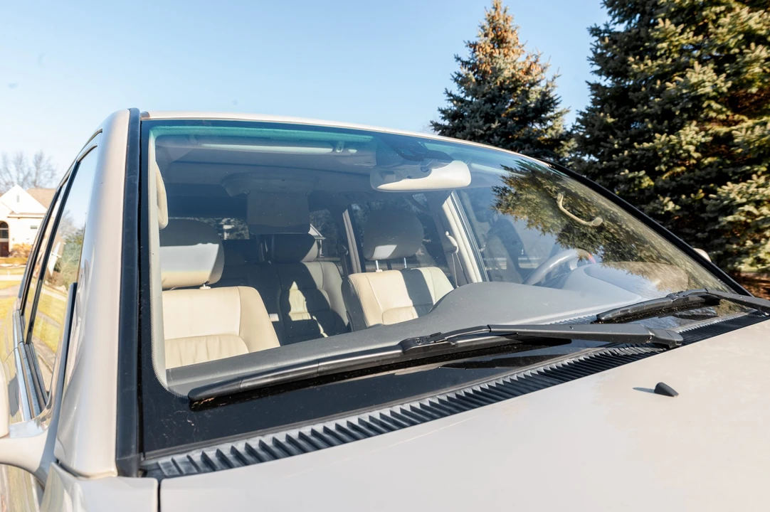 2006 Lexus LX 2nd Gen - Image 24 of 31