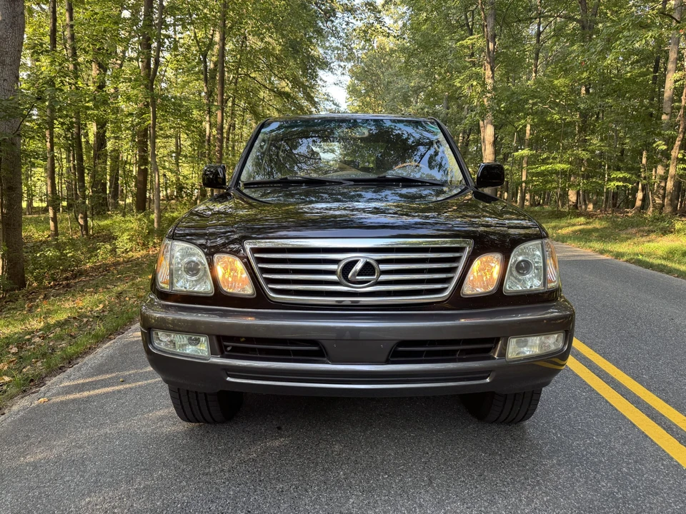 2006 Lexus LX 2nd Gen - Image 7 of 31