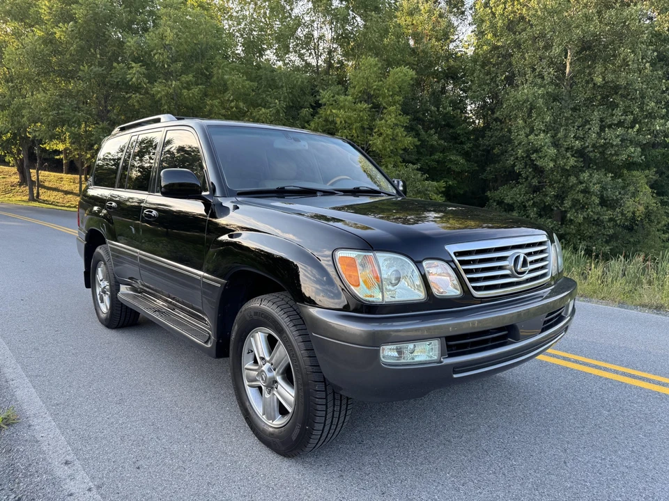 2006 Lexus LX 2nd Gen - Image 23 of 31