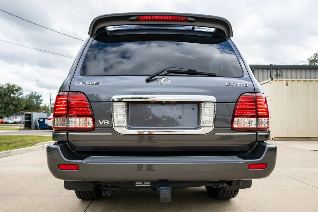 2006 Lexus LX 2nd Gen - Image 30 of 31